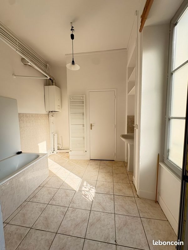Appartement à louer, 75m², Châteauroux