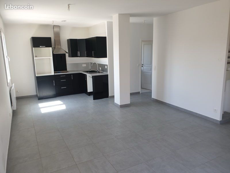 Appartement à louer, 50m², Marignane