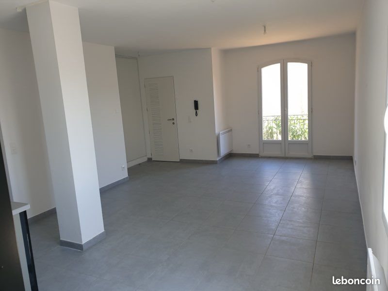 Appartement à louer, 50m², Marignane