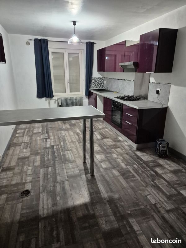 Maison à louer, 90m², Vézelise