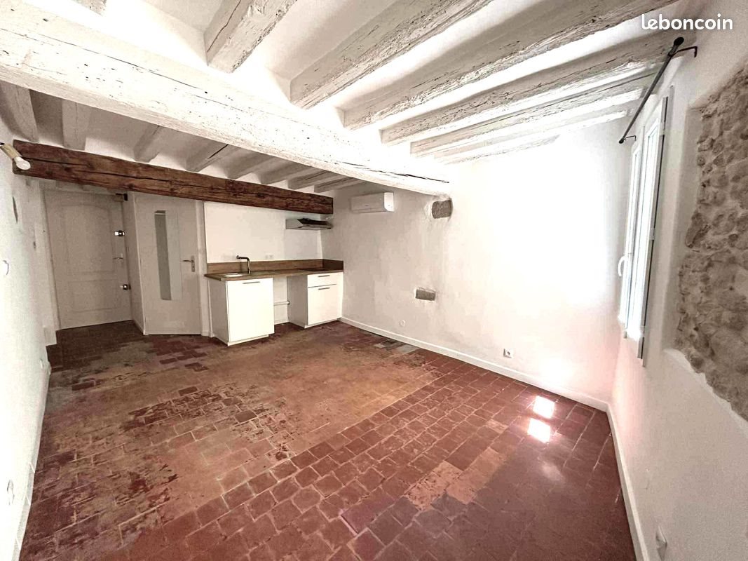 Appartement à louer, 21m², L'Isle-sur-la-Sorgue