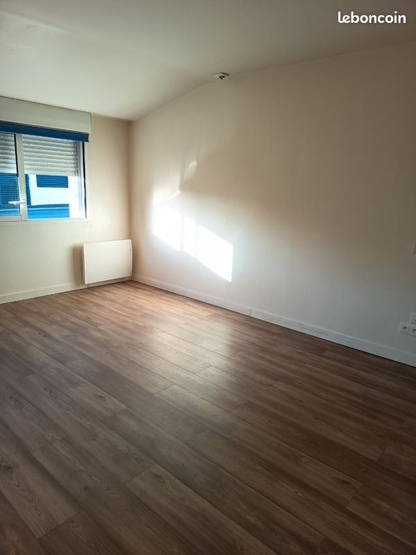 Maison à vendre, 80m², Yzernay