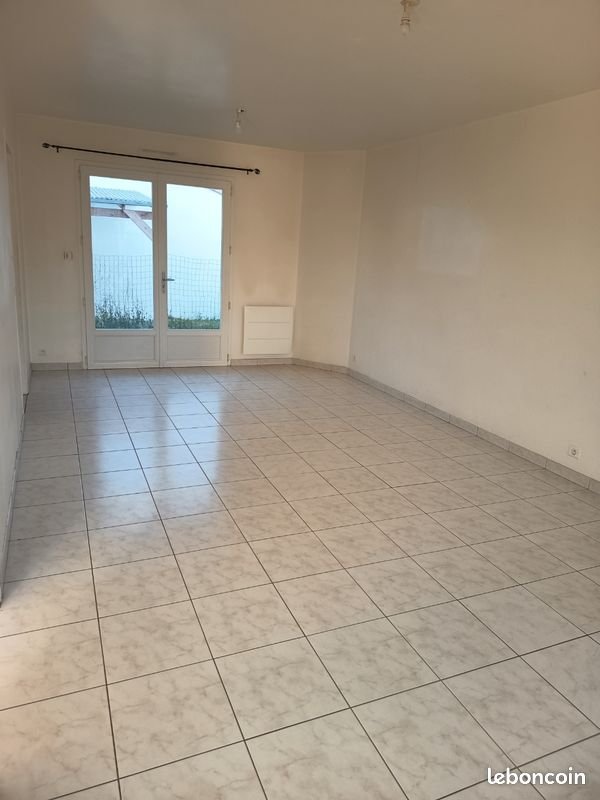 Maison à vendre, 80m², Yzernay