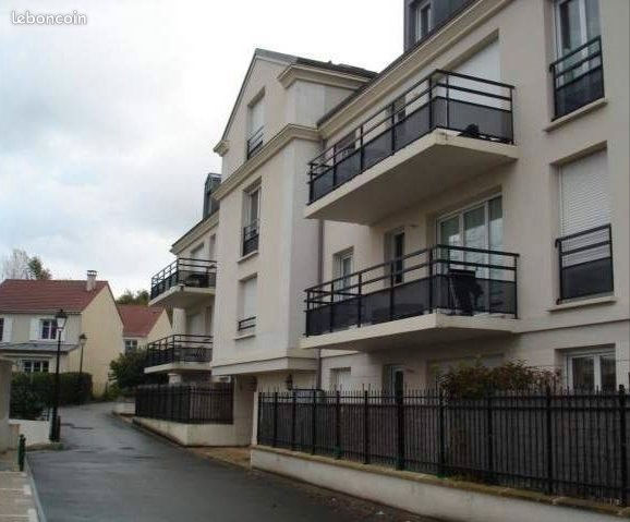 Appartement à louer, 46m², Saint-Cyr-l'Ecole