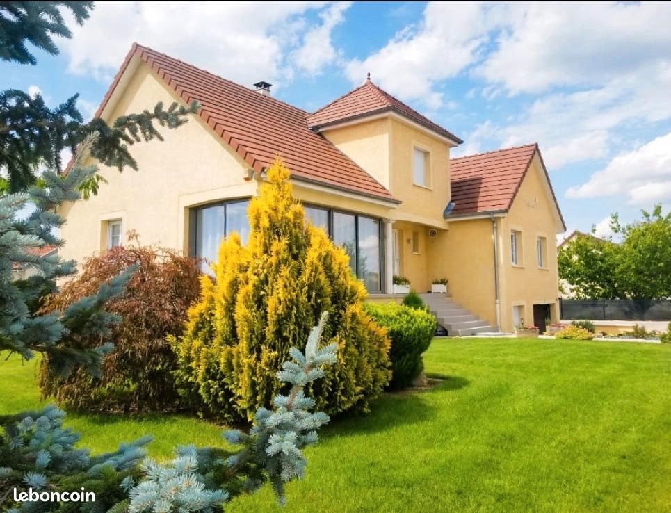 Maison à vendre, 136m², Fontaine-Française