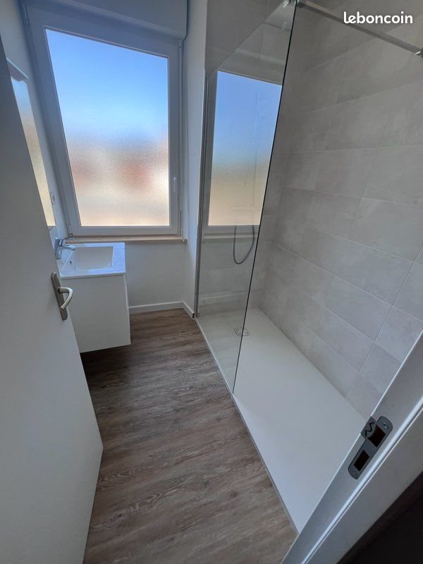 Appartement à louer, 80m², Châteauneuf-du-Faou