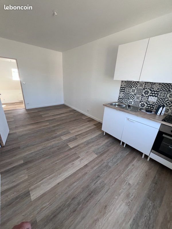Appartement à louer, 80m², Châteauneuf-du-Faou