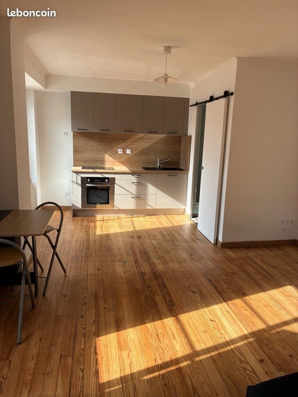 Appartement à louer, 50m², Lons