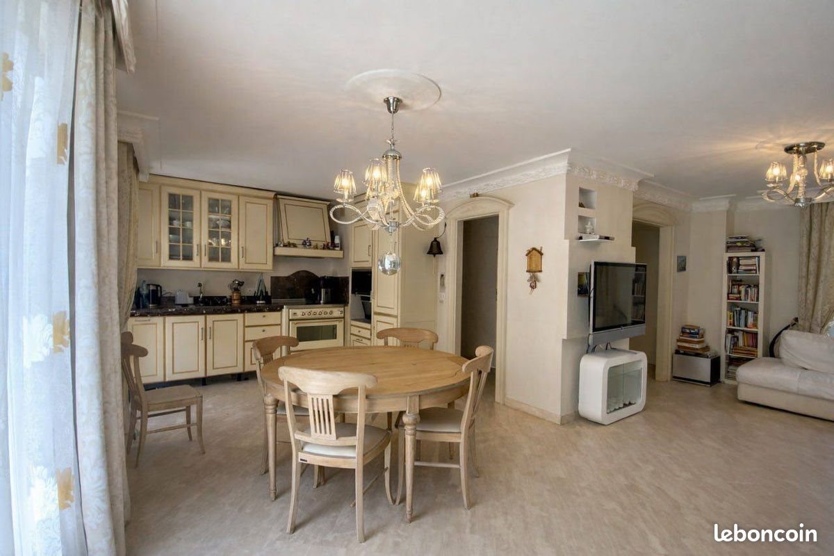 Maison à louer, 115m², Roquebrune-sur-Argens
