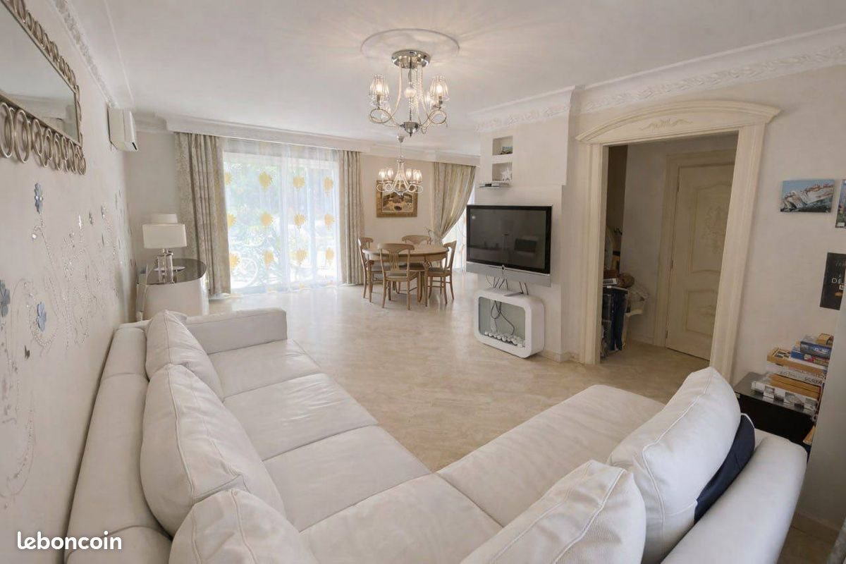 Maison à louer, 115m², Roquebrune-sur-Argens