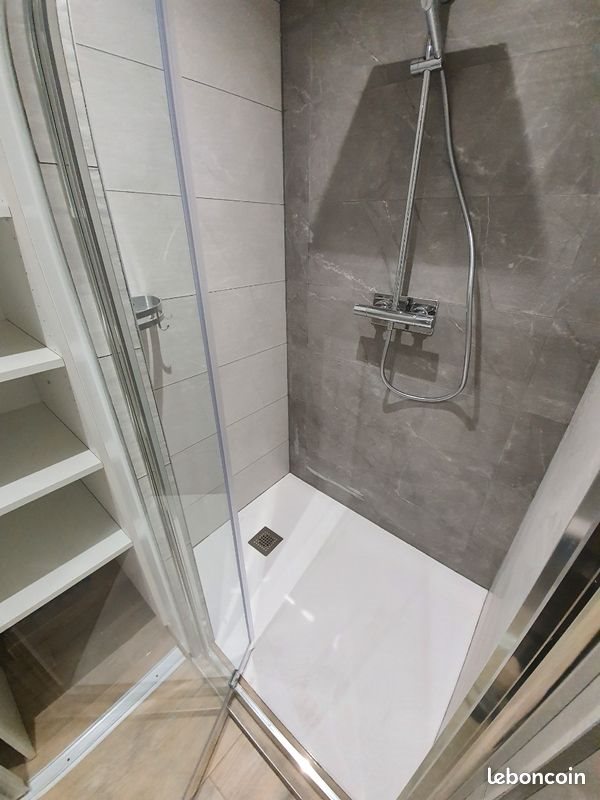 Appartement à louer, 41m², Saint-Julien-Molin-Molette