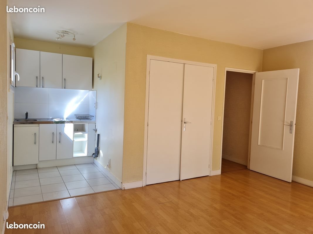 Appartement à louer, 25m², Sceaux