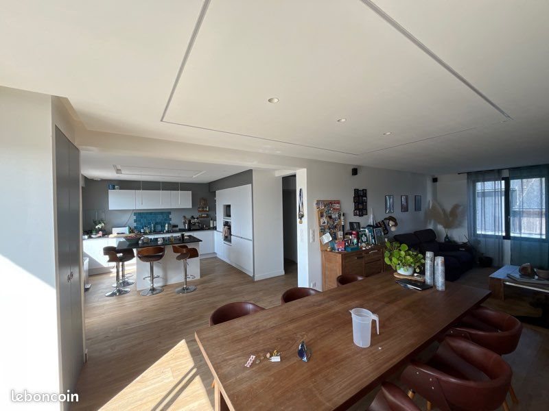 Maison à louer, 180m², Locqueltas