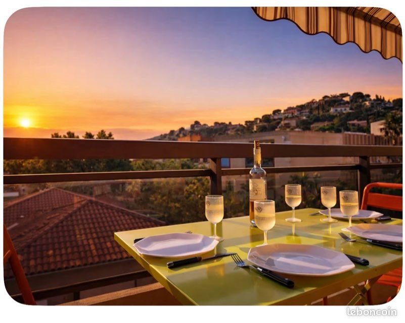 Appartement à louer, 24m², Le Lavandou