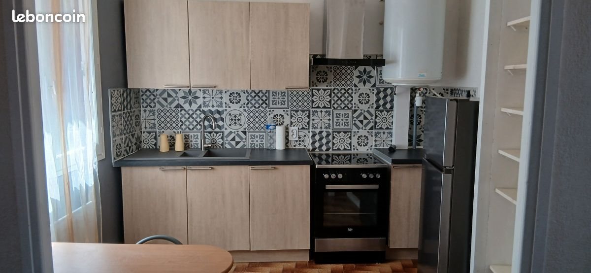 Appartement à louer, 28m², Pézenas