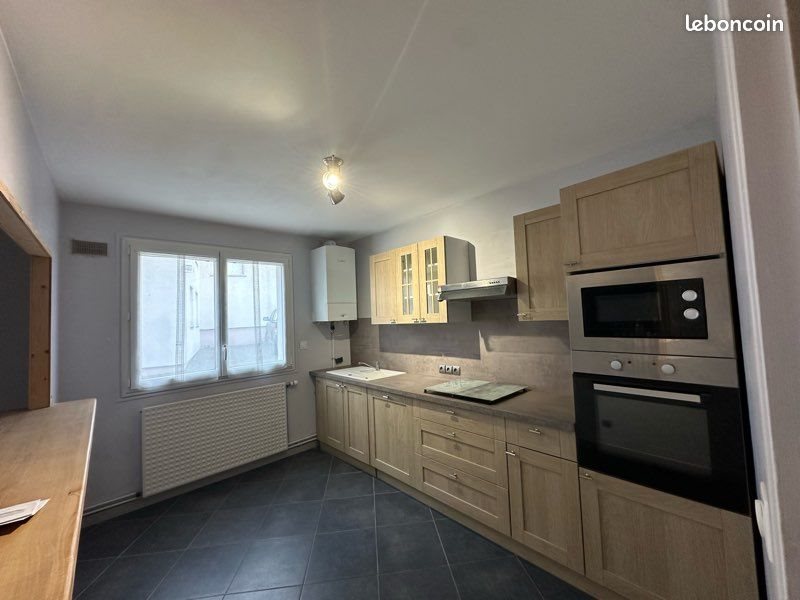 Appartement à louer, 81m², Saint-Georges-sur-Baulche