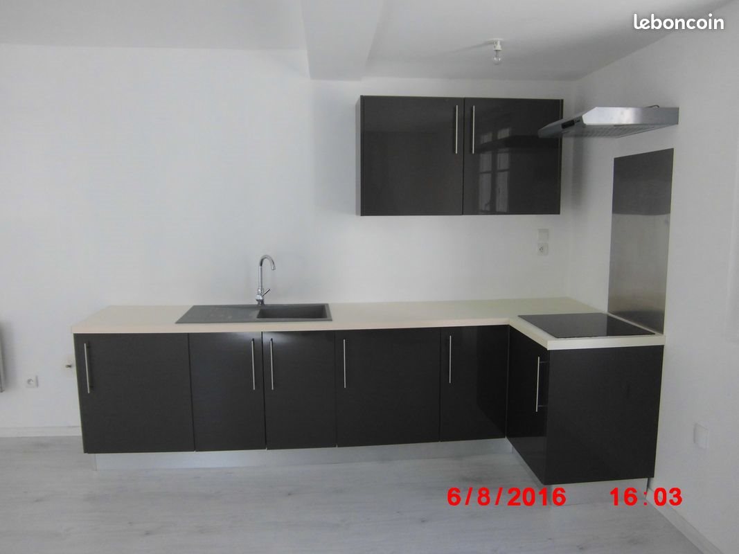 Appartement à louer, 60m², Saintes