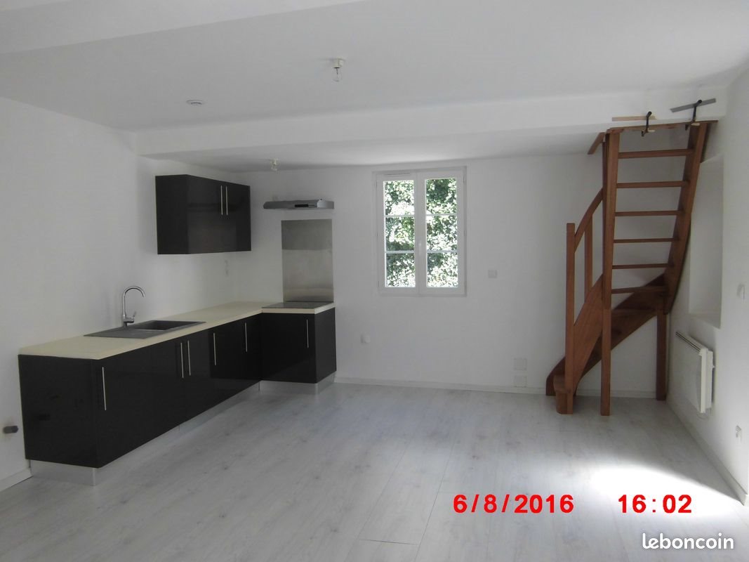 Appartement à louer, 60m², Saintes