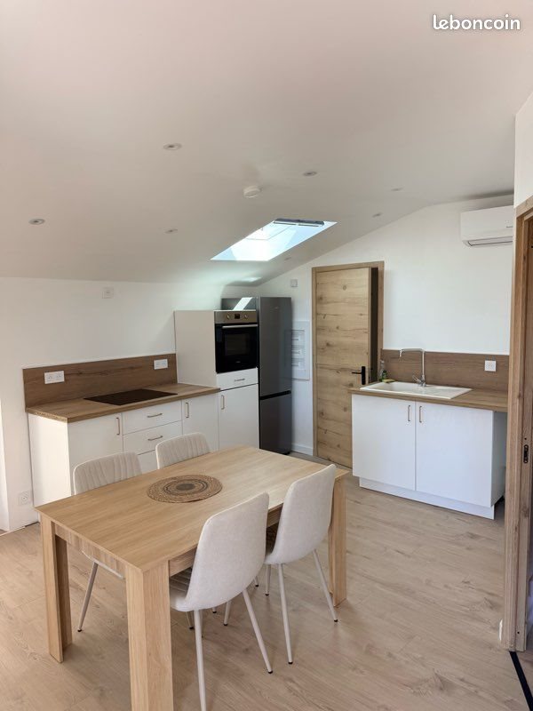 Appartement à louer, 44m², Camps-la-Source