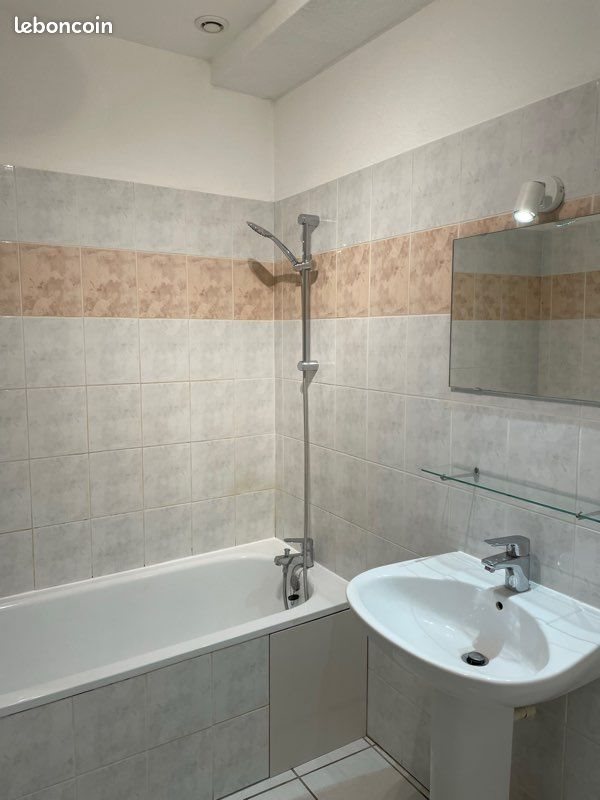 Appartement à louer, 75m², Saint-Jean-en-Royans