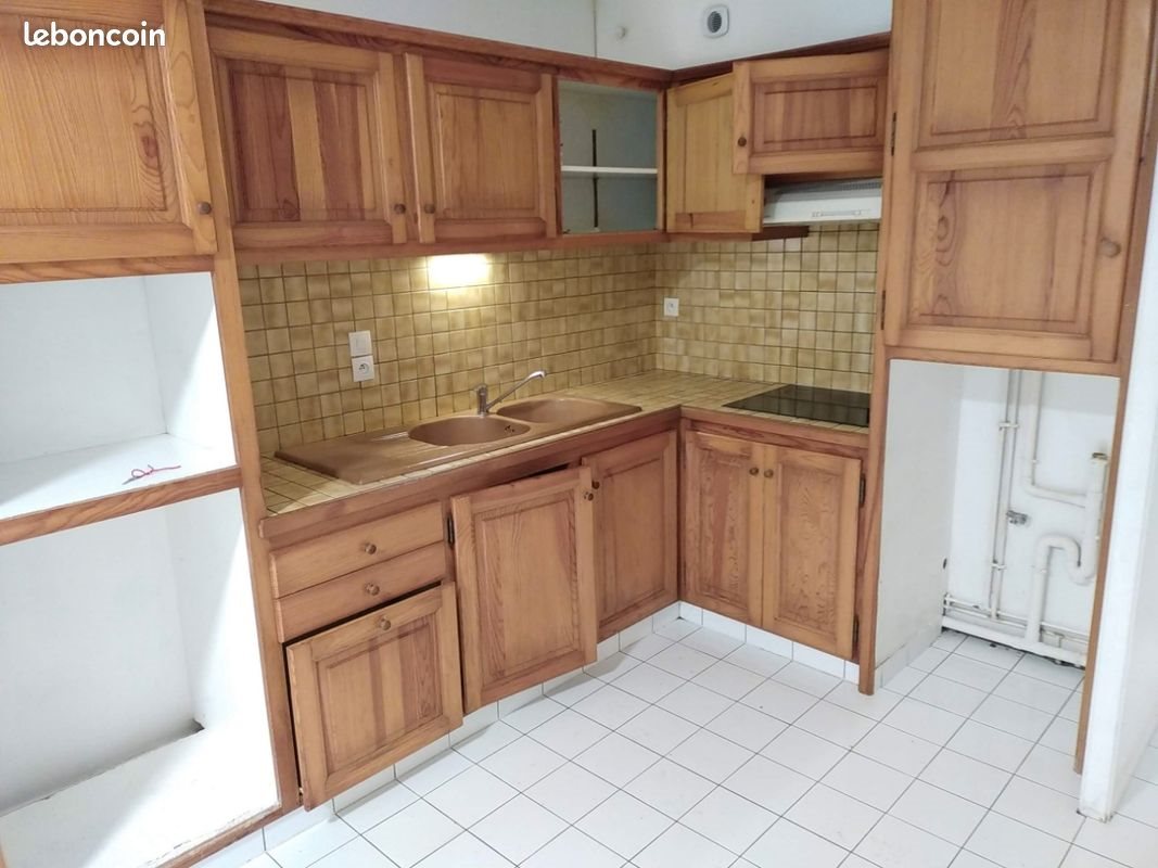 Appartement à louer, 38m², Saintes