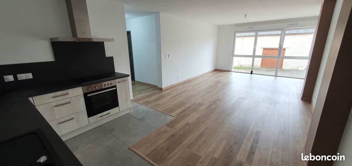 Appartement à louer, 74m², Stuckange