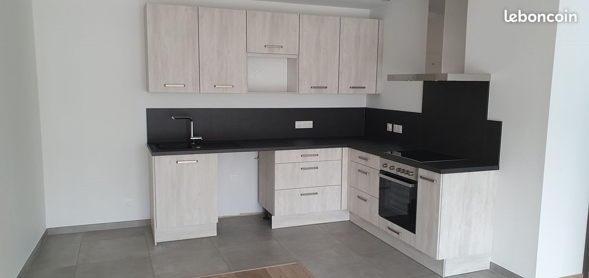 Appartement à louer, 74m², Stuckange