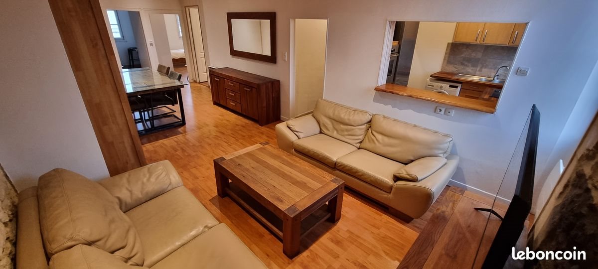 Appartement à louer, 70m², Rochefort
