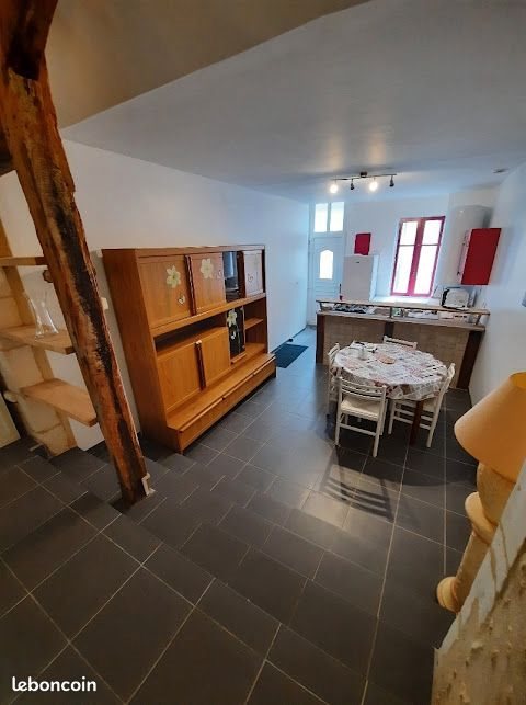 Maison à louer, 61m², Saint-Flovier