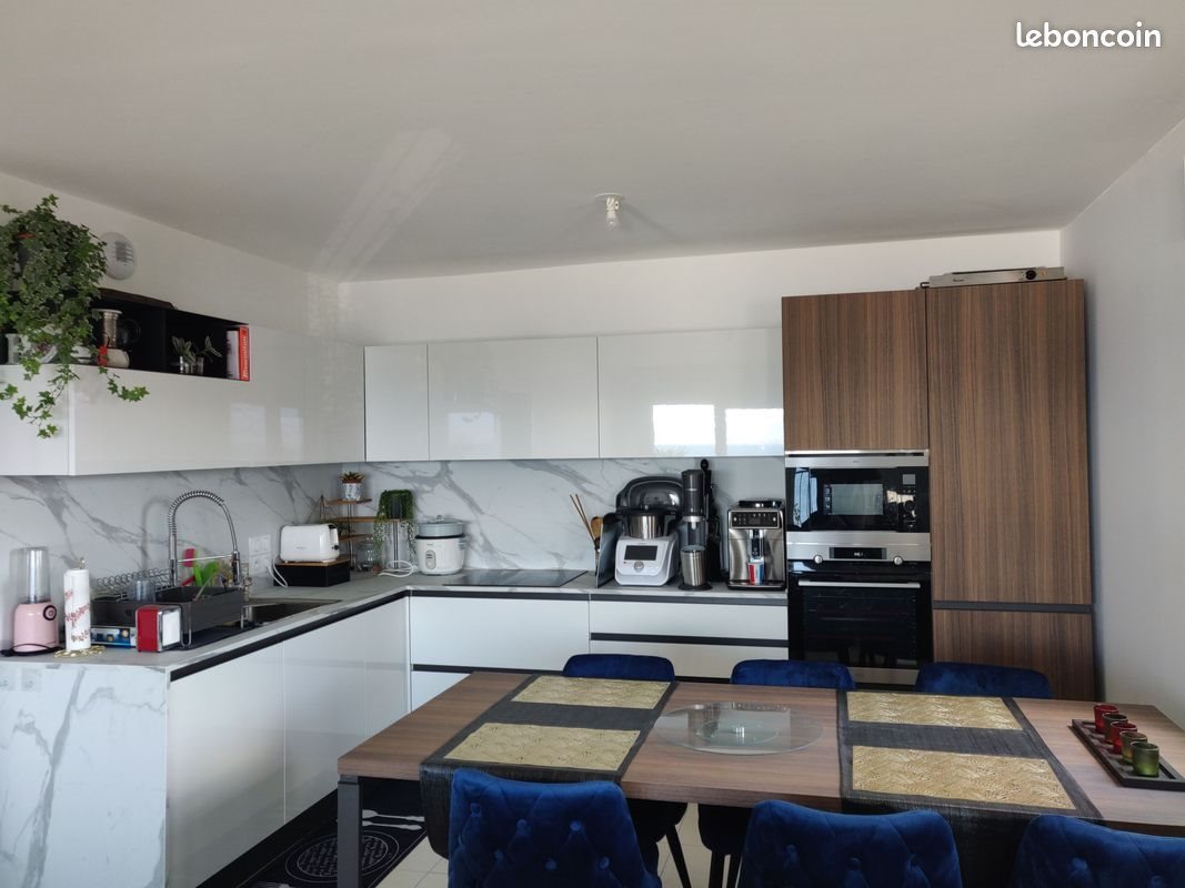 Appartement à louer, 78m², Evian-les-Bains