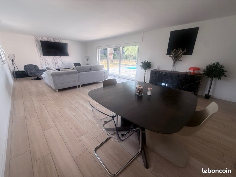 Maison à vendre, 196m², Trouillas