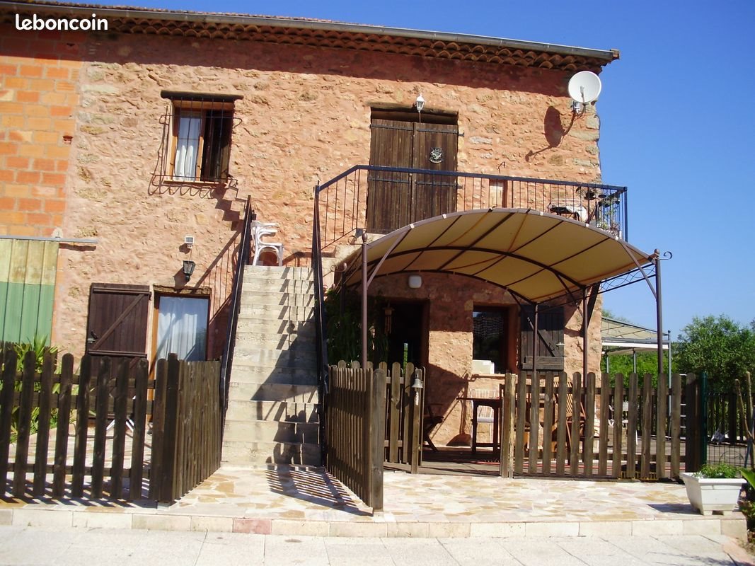 Appartement à louer, 65m², Le Muy