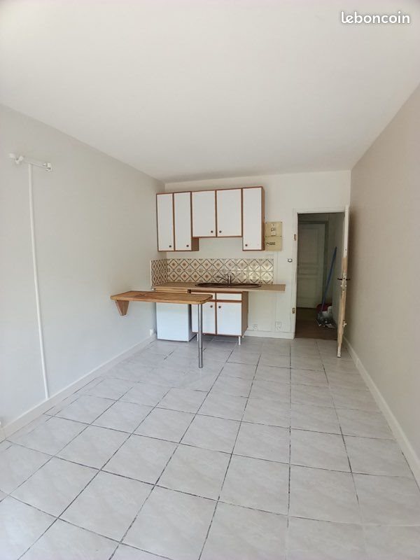 Appartement à louer, 17m², La Celle-Saint-Cloud