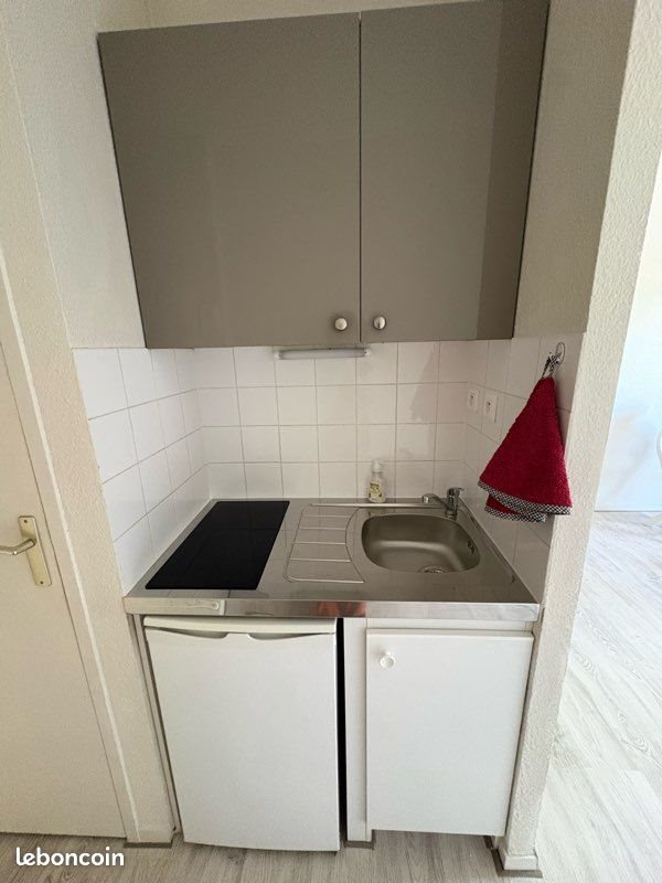 Appartement à louer, 22m², Niort