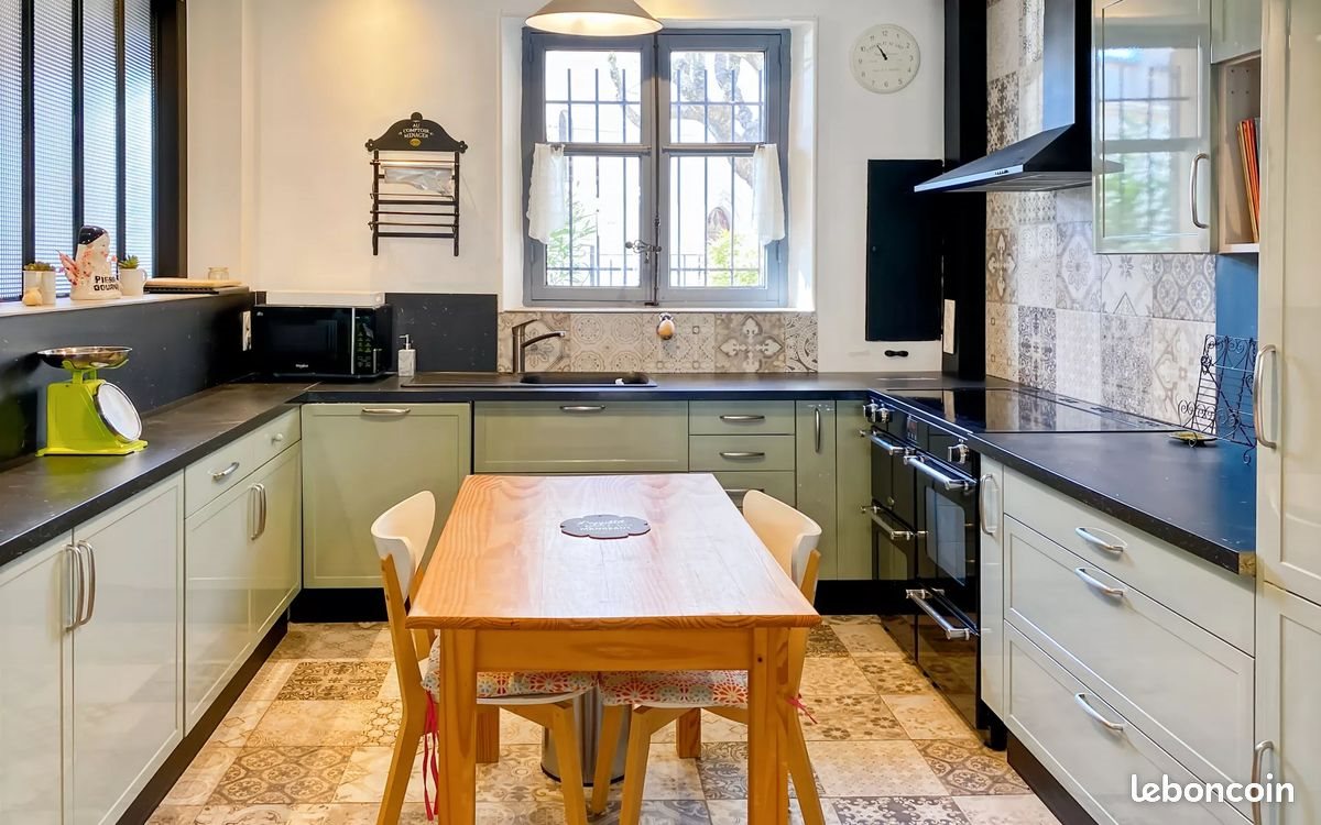 Maison à vendre, 180m², Oraison