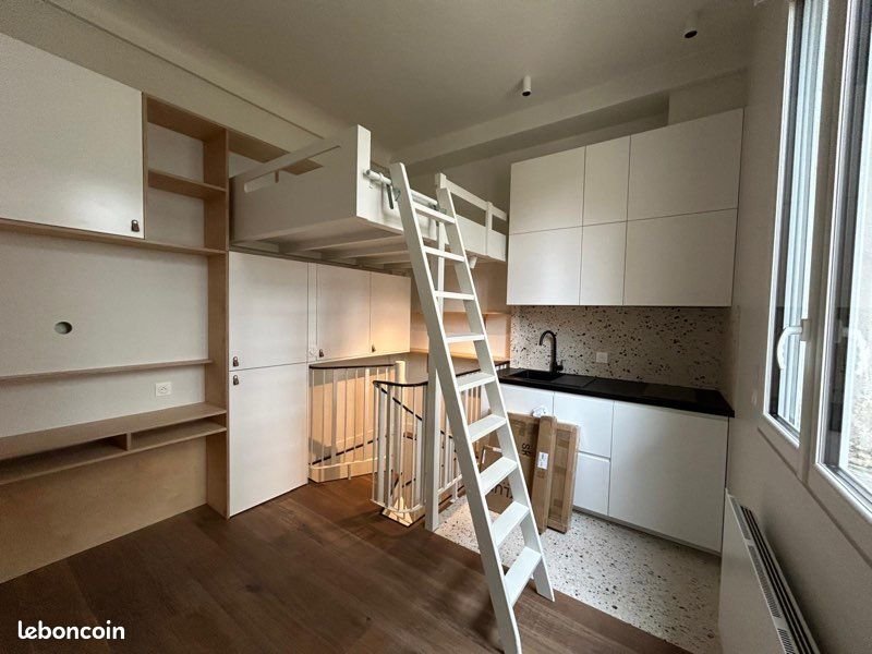 Appartement à louer, 15m², Courbevoie