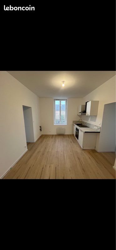 Appartement à louer, 80m², Corbigny