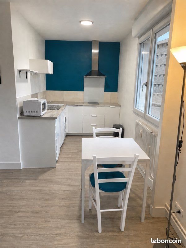 Appartement à louer, 27m², Aurillac