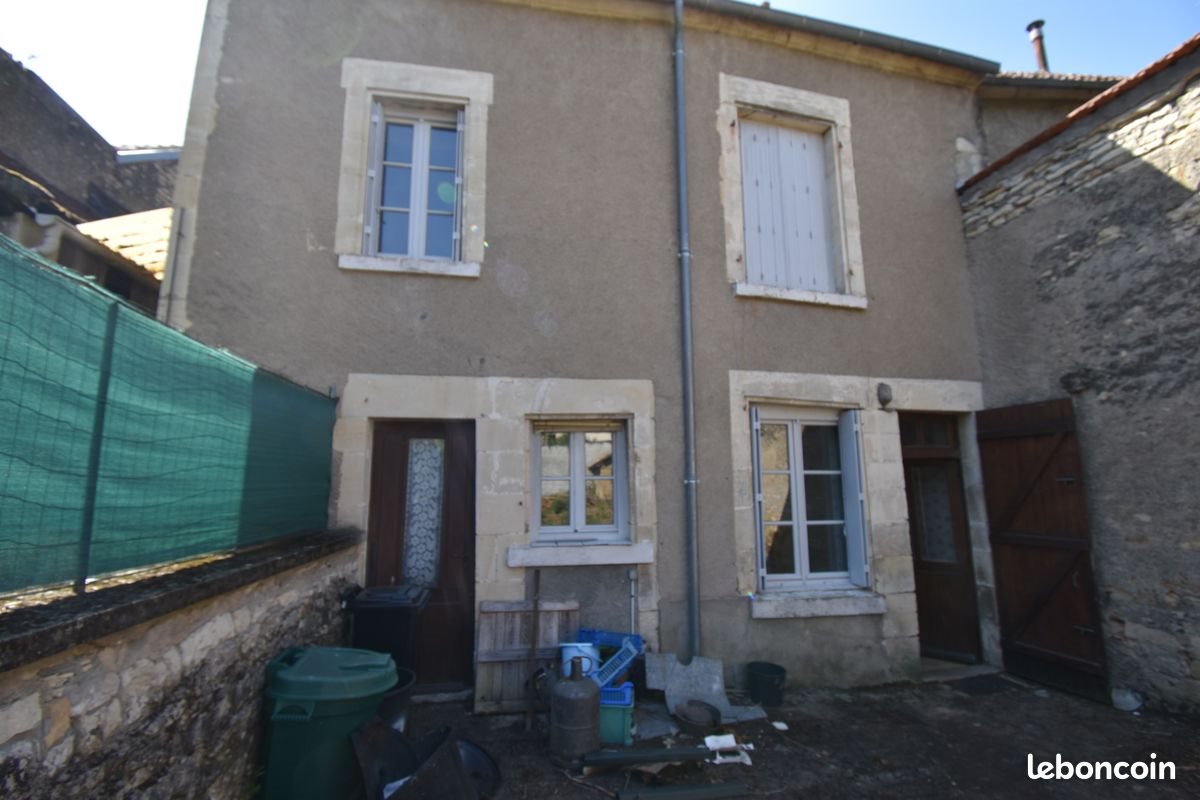 Maison à vendre, 98m², Donzy