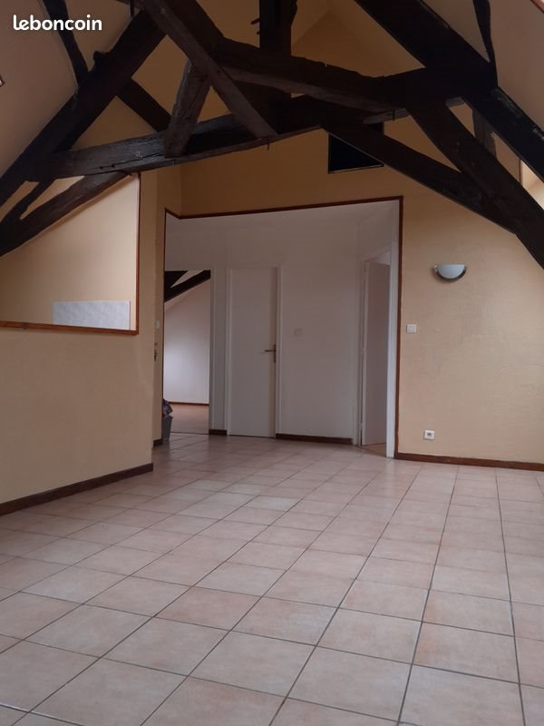 Appartement à louer, 55m², Courson-les-Carrières