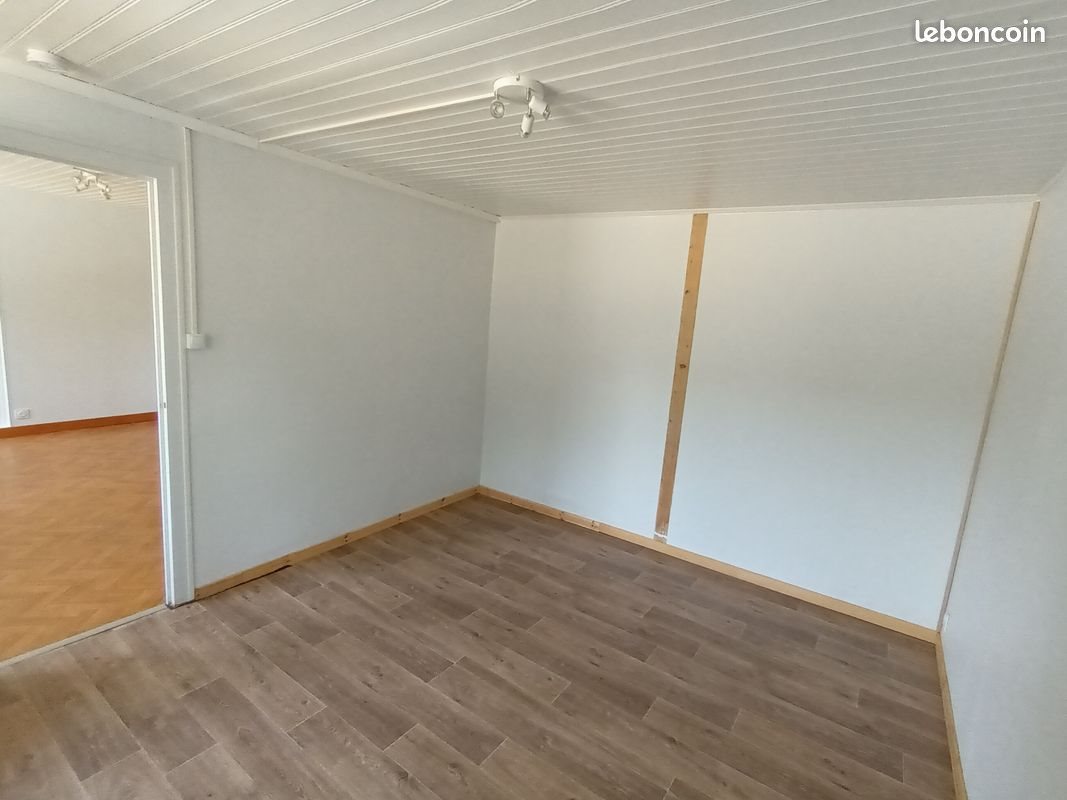 Maison à louer, 45m², Sévérac