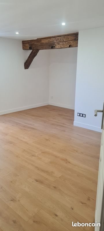 Appartement à louer, 55m², Saint-Yrieix-la-Perche