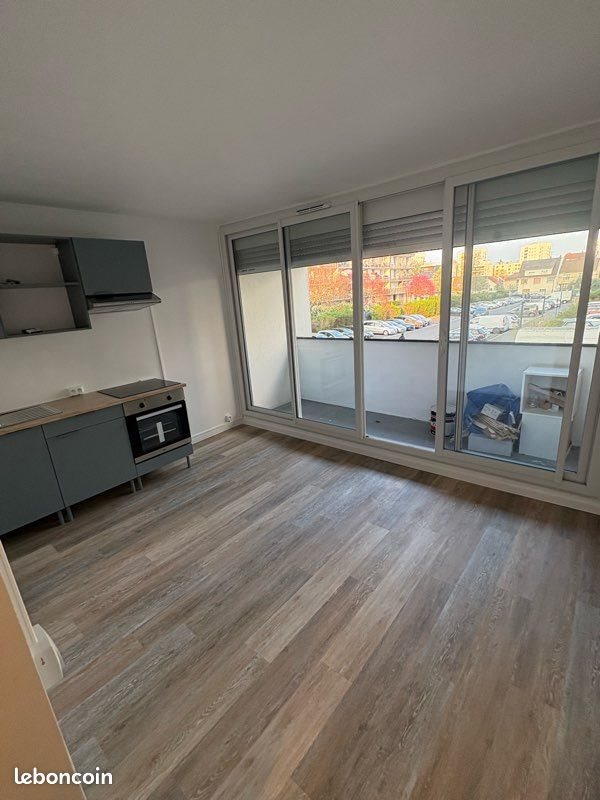 Appartement à louer, 42m², Stains