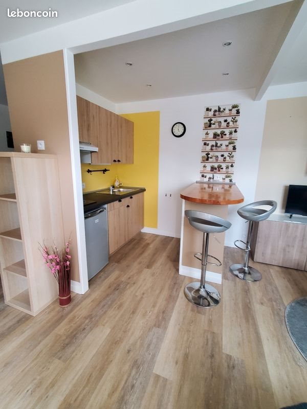 Appartement à louer, 30m², Saintes