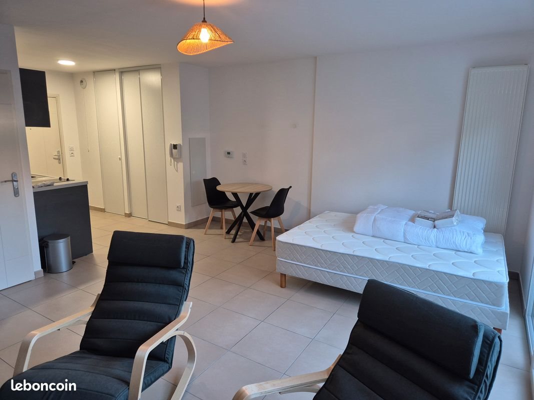 Appartement à louer, 33m², Viry