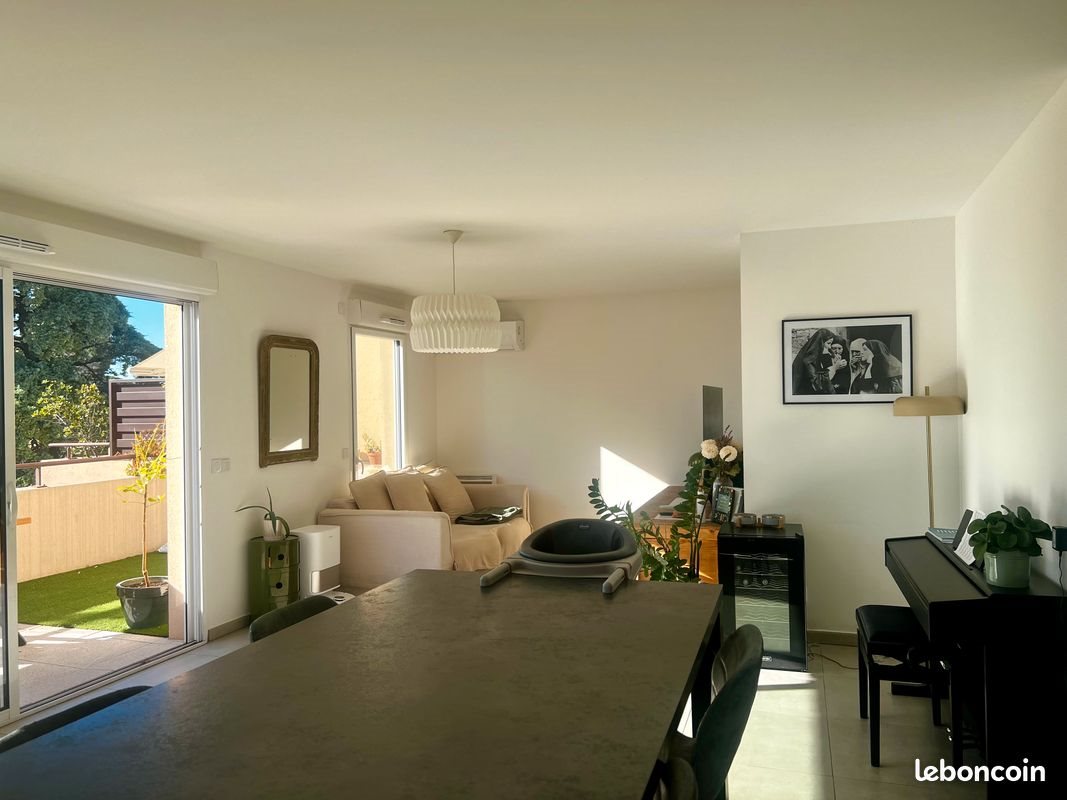 Appartement à louer, 75m², Nîmes