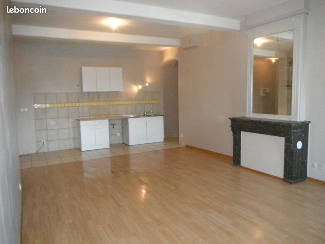 Appartement à louer, 69m², Vérin