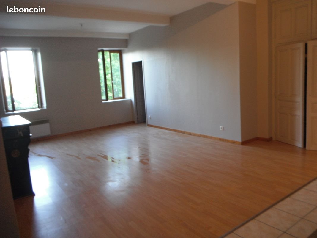 Appartement à louer, 69m², Vérin