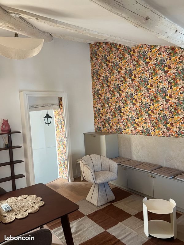 Maison à louer, 90m², Eguilles