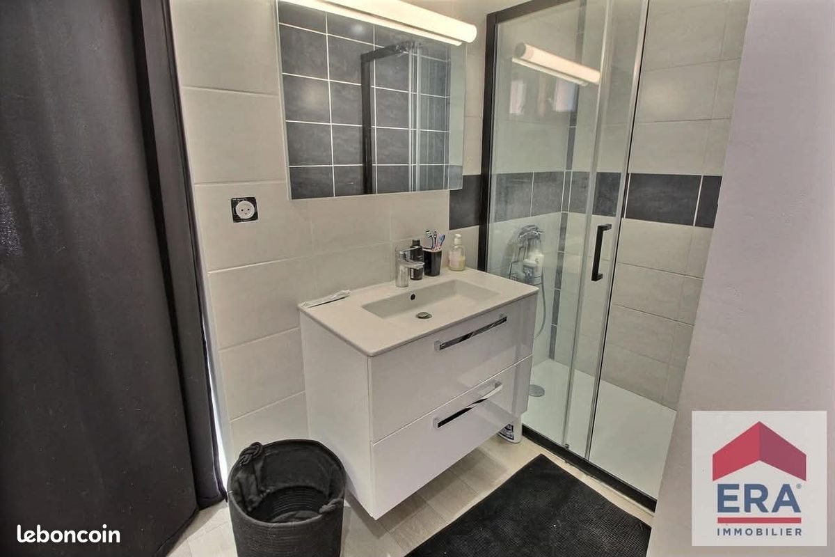 Maison à louer, 82m², Suze-la-Rousse